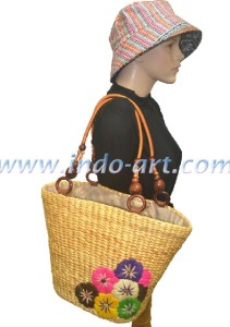 CRAFT BAGS Natural Bag With Flower Knitting (1)
